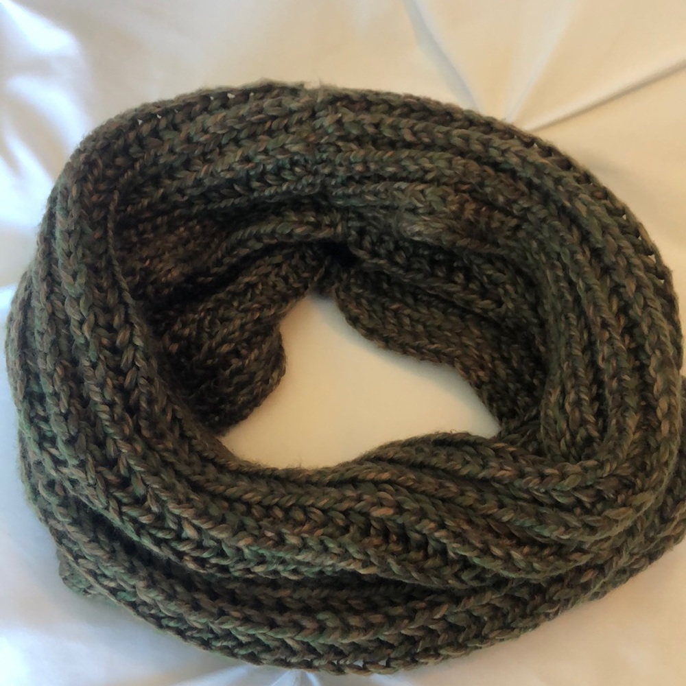 Soft Infinity Scarf